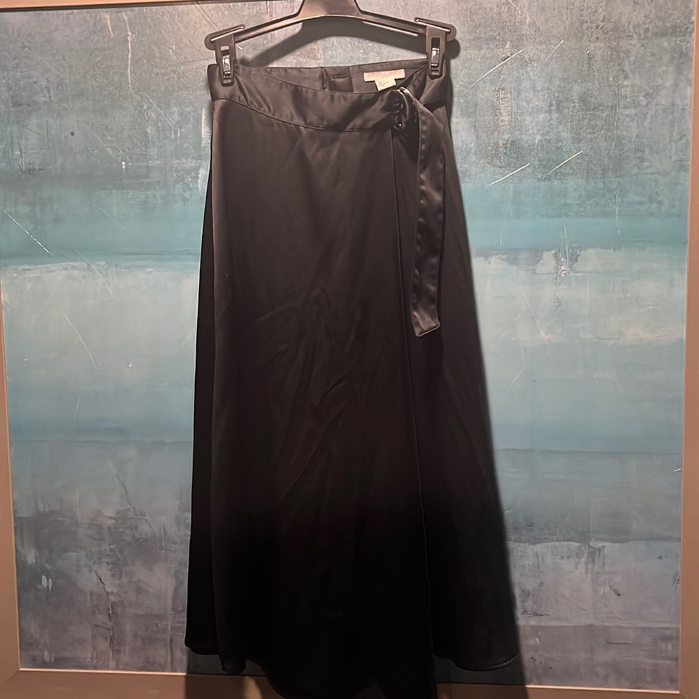 H & M long polyester skirt